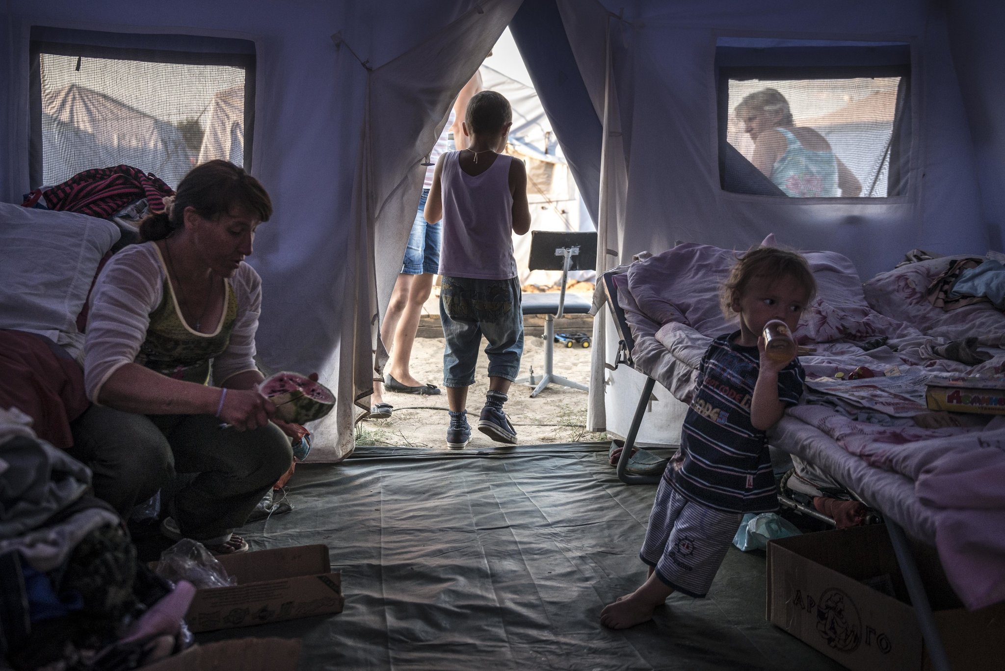 20140903-REFUGEES-slide-W2IL-superJumbo