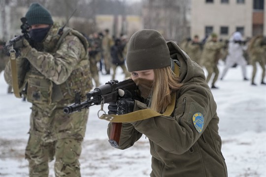 a_ukraine-russia-war-02182022-1